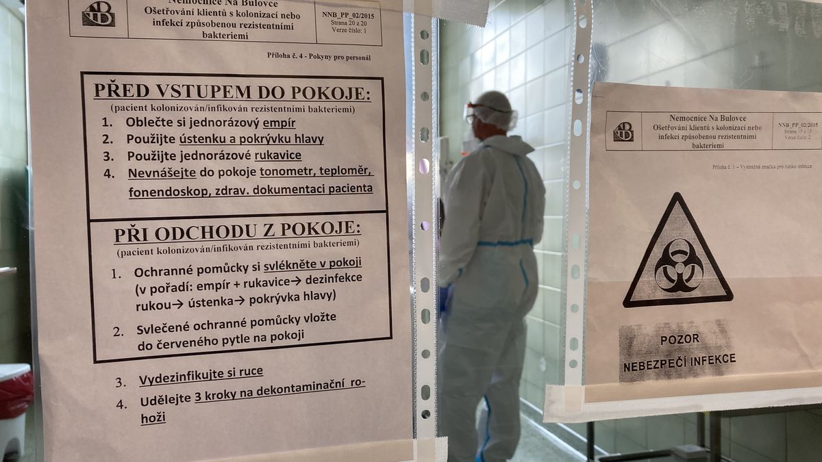 Předpověď: Po italském je tu český scénář, kolaps nemocnic se blíží